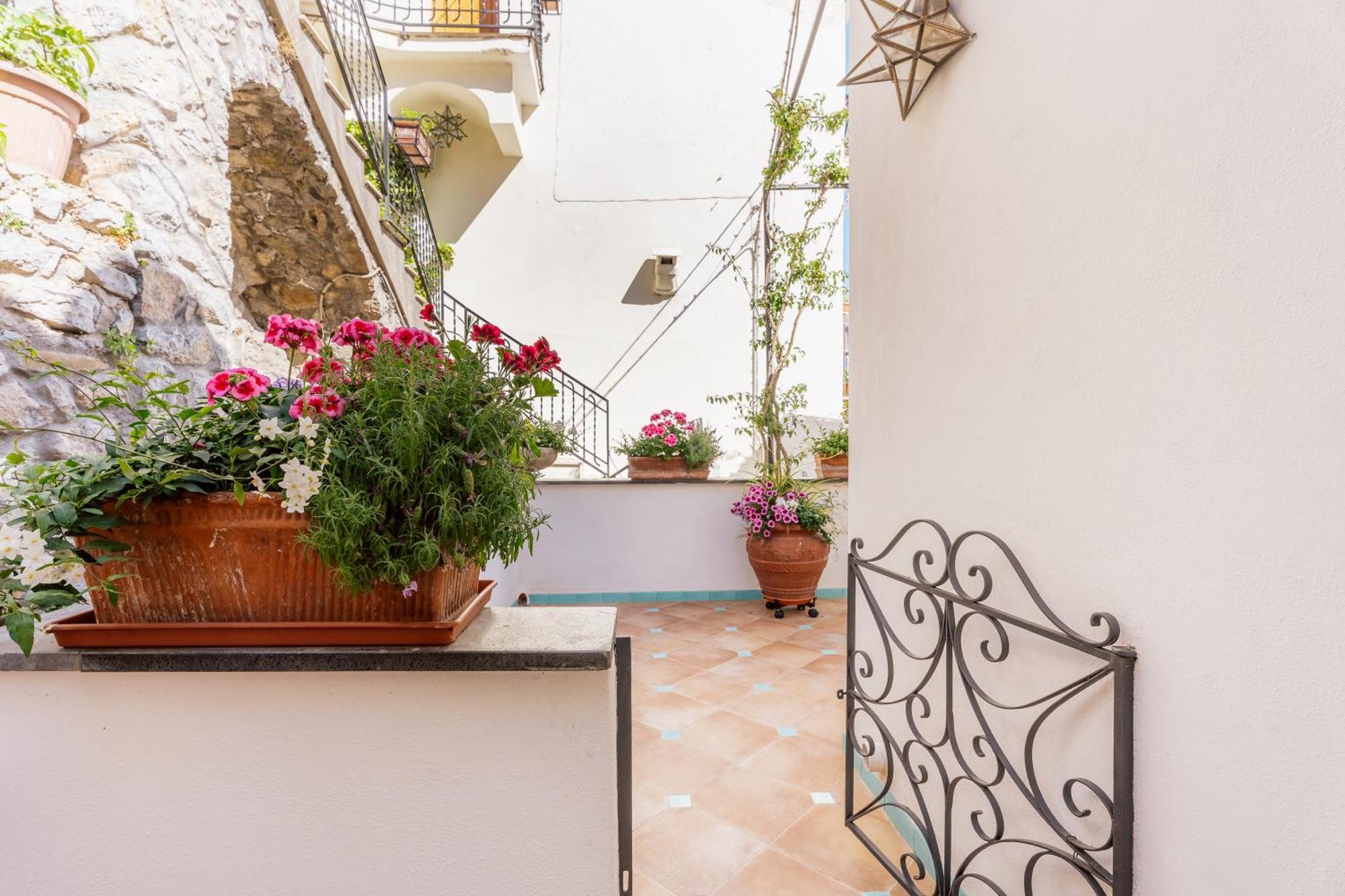 Proprieta Antonio 3 Unita Indipendenti Apartment Positano Exterior photo